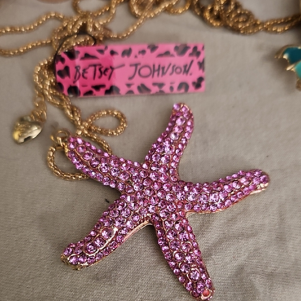 Betsey Johnson Glittering Pink Starfish 26" Chain NEW